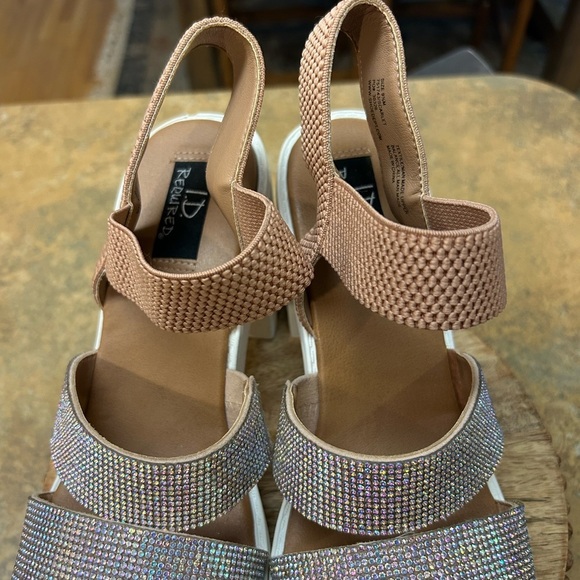 I D Required Platform Funky Sandals - Picture 4 of 10